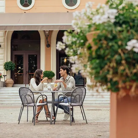 Grand Hotel 4*