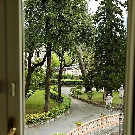 Ξενοδοχείο Grand